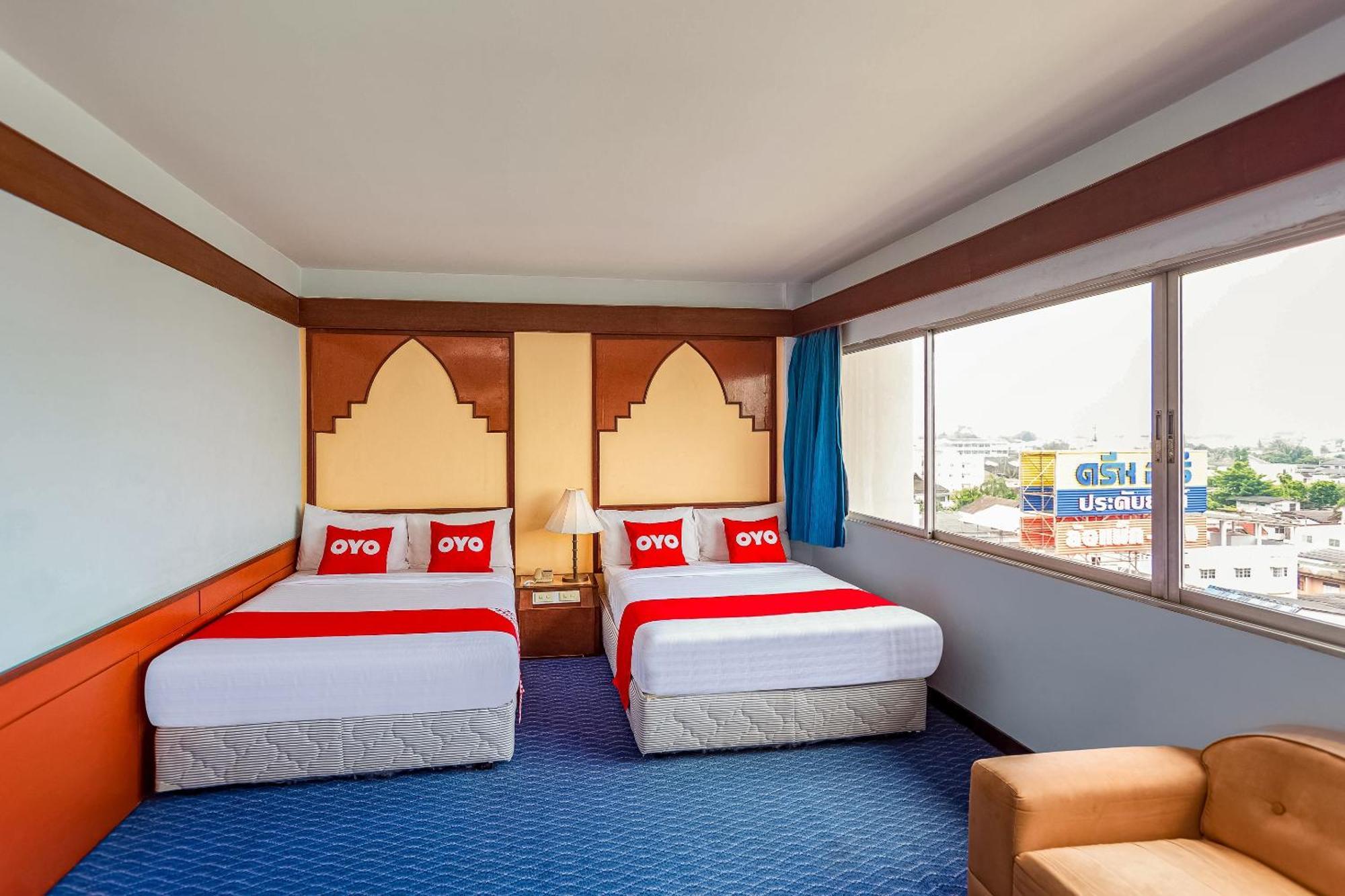 Oyo 441 Grand Thara Hotel Surat Thani Dış mekan fotoğraf