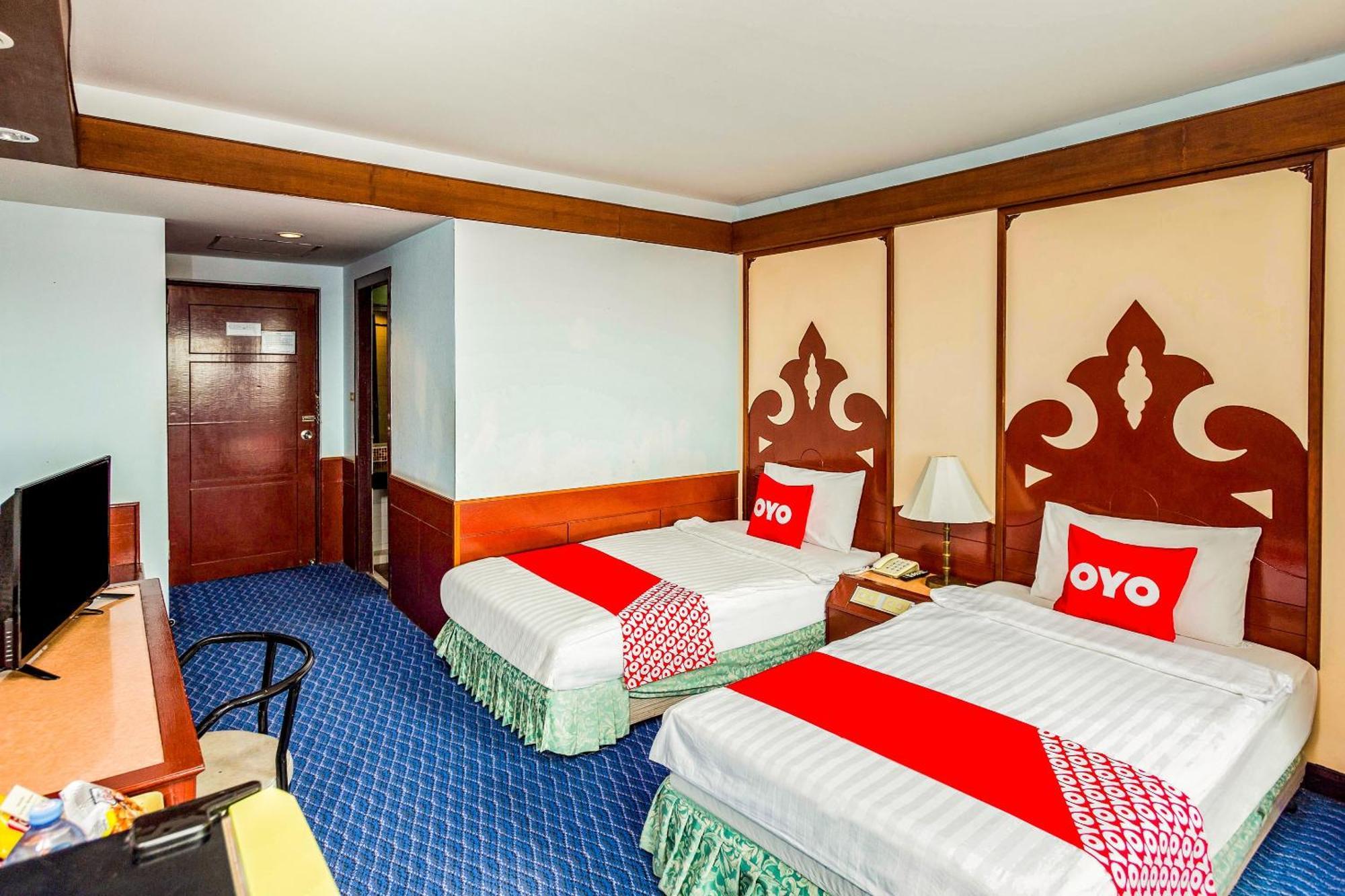 Oyo 441 Grand Thara Hotel Surat Thani Dış mekan fotoğraf