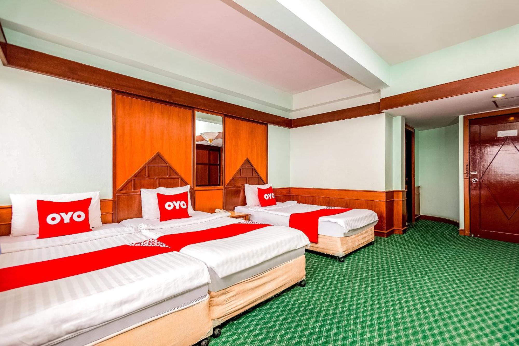 Oyo 441 Grand Thara Hotel Surat Thani Dış mekan fotoğraf