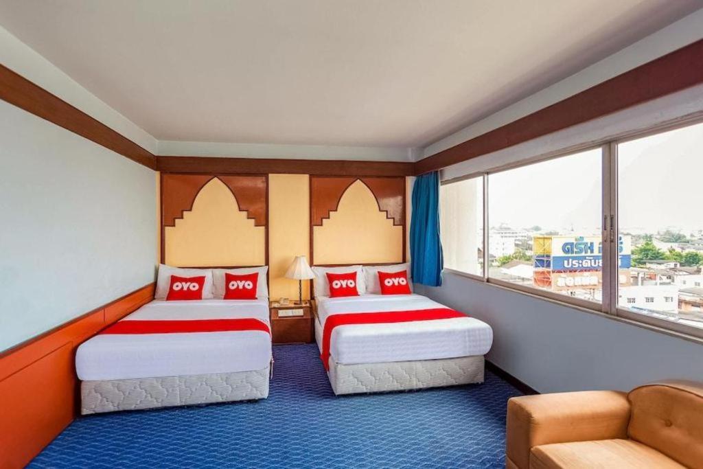Oyo 441 Grand Thara Hotel Surat Thani Dış mekan fotoğraf