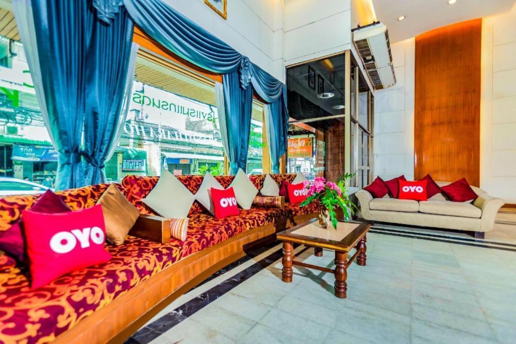 Oyo 441 Grand Thara Hotel Surat Thani Dış mekan fotoğraf