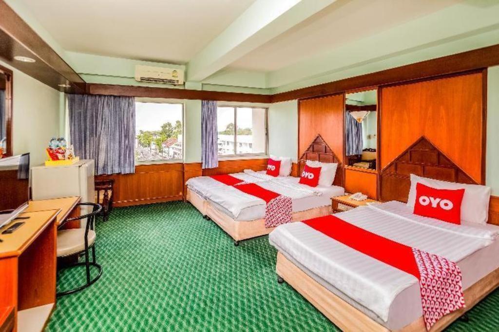 Oyo 441 Grand Thara Hotel Surat Thani Dış mekan fotoğraf