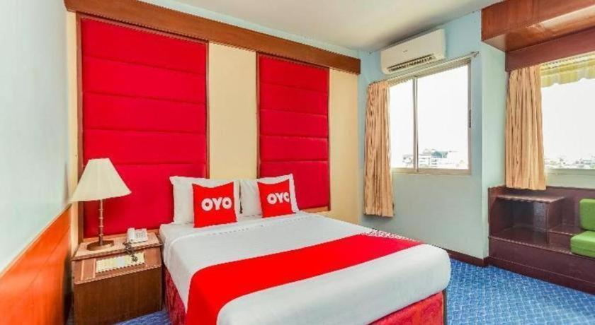 Oyo 441 Grand Thara Hotel Surat Thani Dış mekan fotoğraf