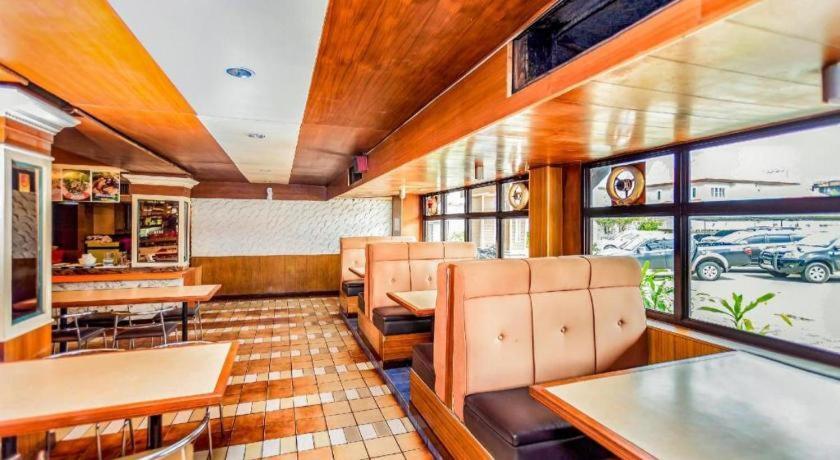 Oyo 441 Grand Thara Hotel Surat Thani Dış mekan fotoğraf
