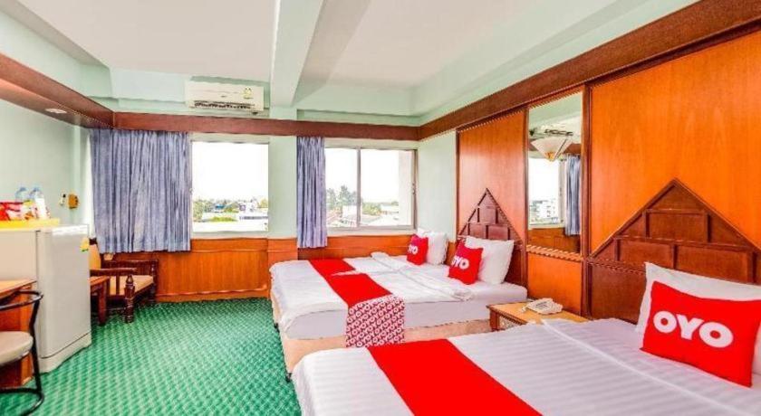 Oyo 441 Grand Thara Hotel Surat Thani Dış mekan fotoğraf